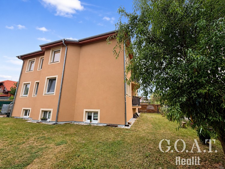 Prodej bytu 2+kk, 56 m² (2 z 21)