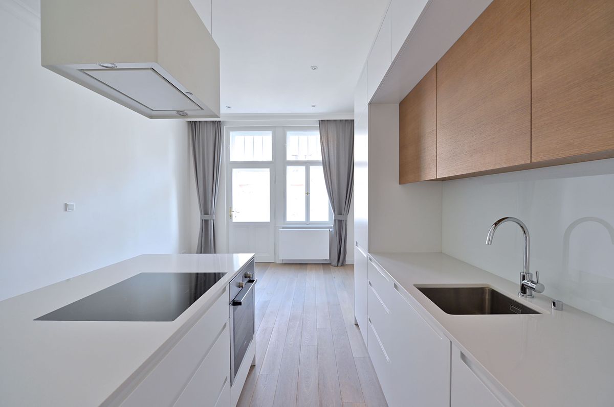 Pronájem bytu 2+kk 56 m² – fotografie 3