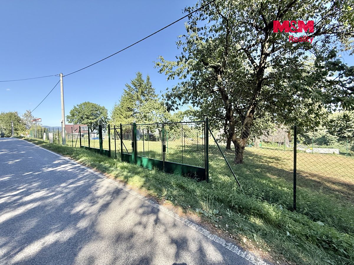 Pronájem zahrady 375 m² – fotografie 2