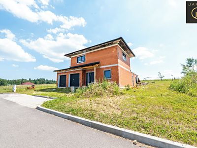 Prodej rodinného domu 235 m², pozemek 1059 m²