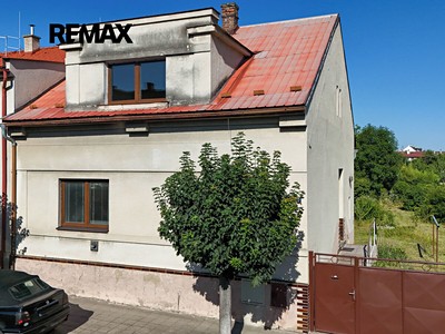 Prodej  rodinného domu 176 m², pozemek 1 042 m²