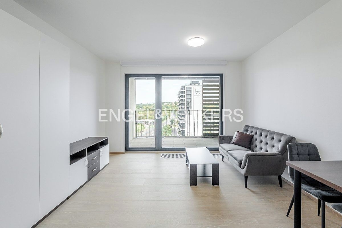 Pronájem bytu 1+kk 32 m²