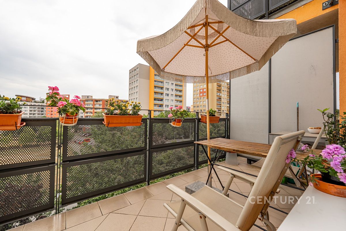 Pronájem bytu 2+kk 45 m²