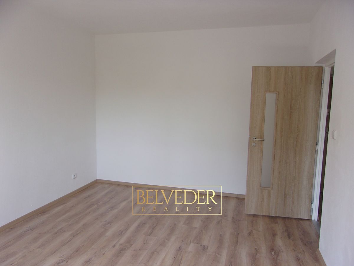 Pronájem bytu 2+1 53 m² – fotografie 3