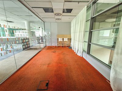 Pronájem kanceláře 2000 m²