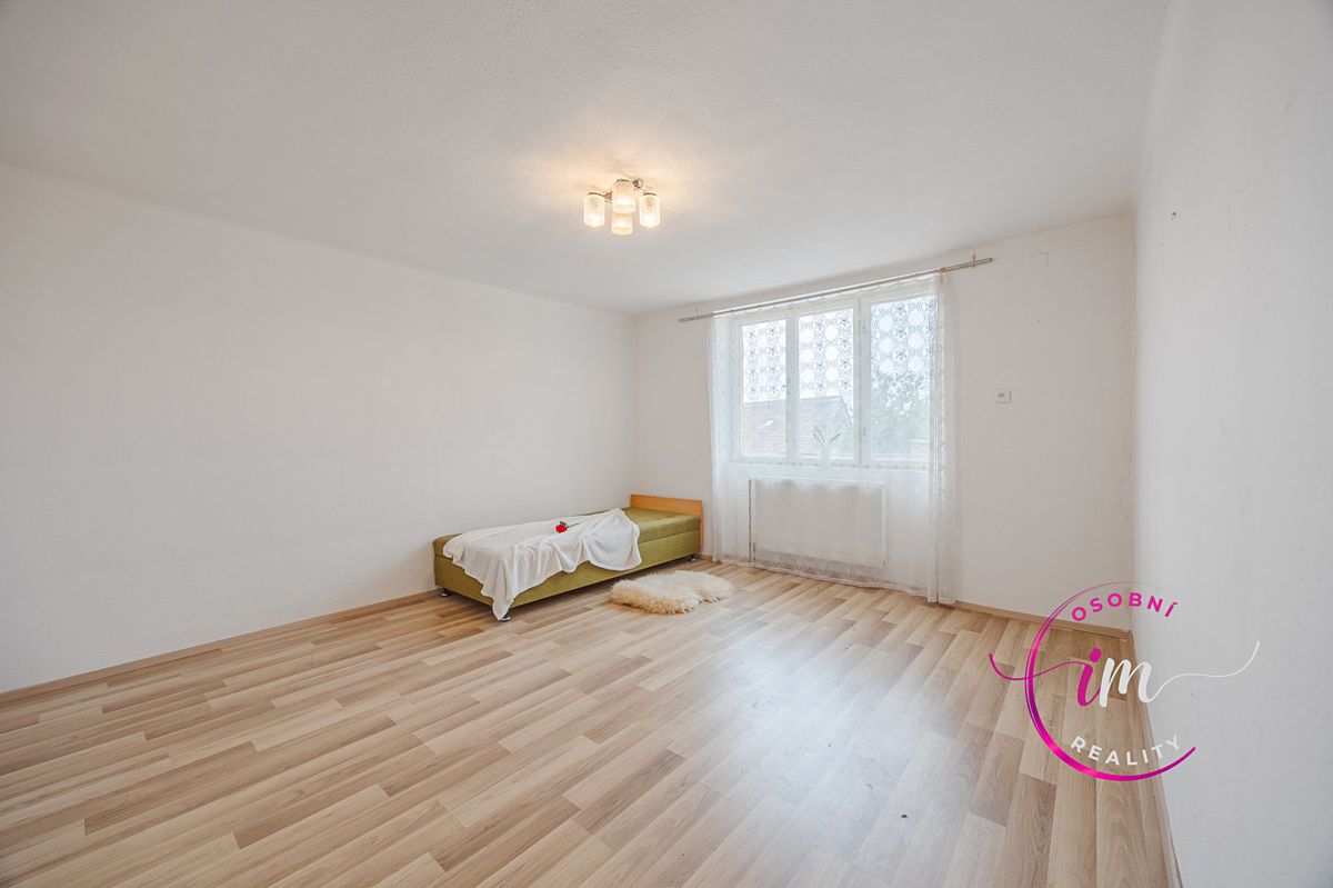 Prodej chalupy 263 m², pozemek 328 m² – fotografie 2