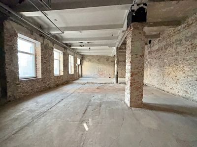 Pronájem obchodního prostoru 1000 m²