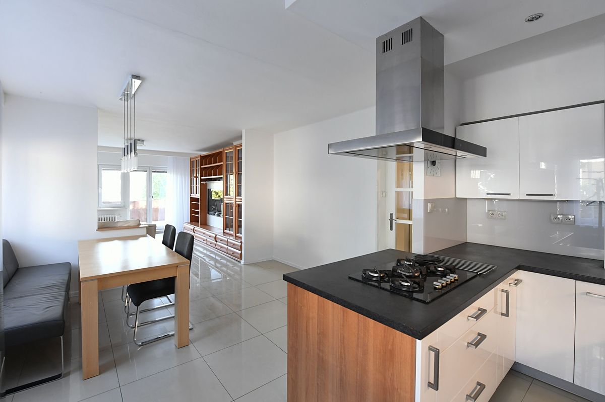 Pronájem bytu 3+kk 86 m²