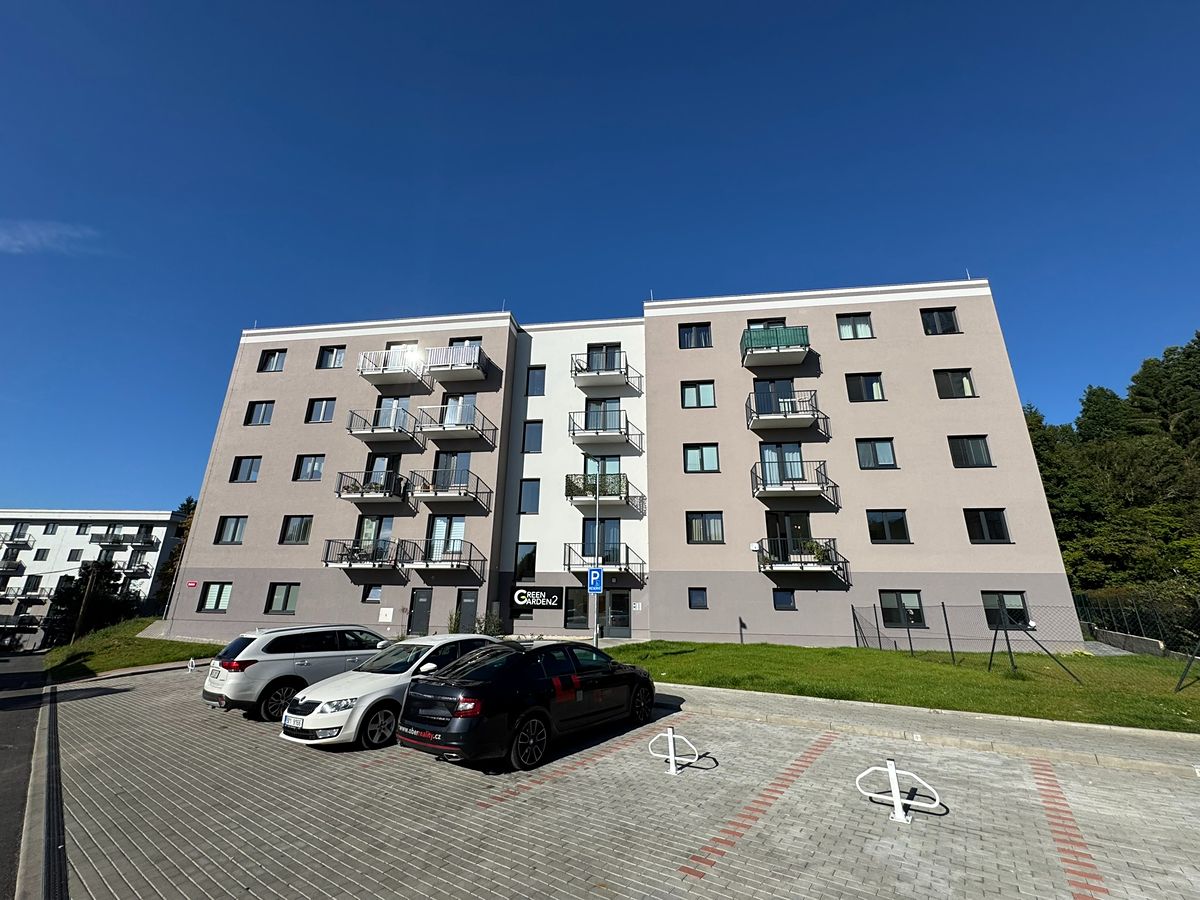 Pronájem bytu 1+kk 28 m² – fotografie 2
