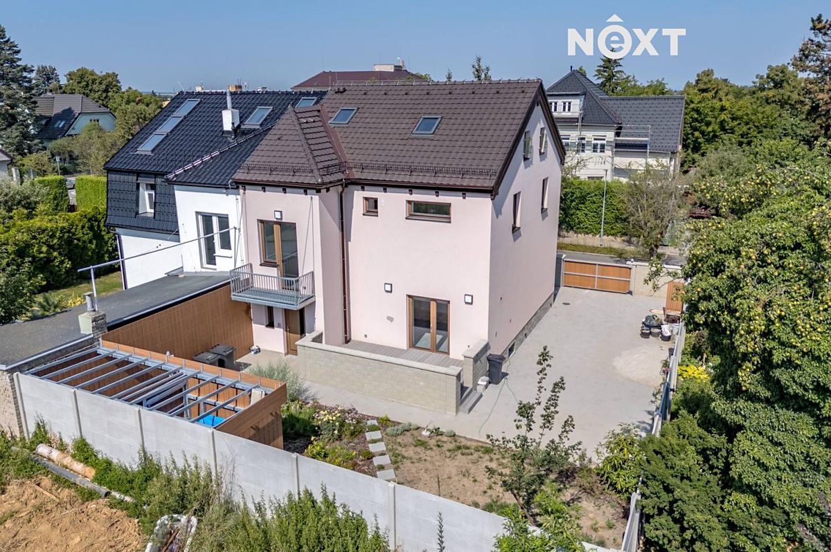 Pronájem rodinného domu 150 m², pozemek 331 m² – fotografie 2