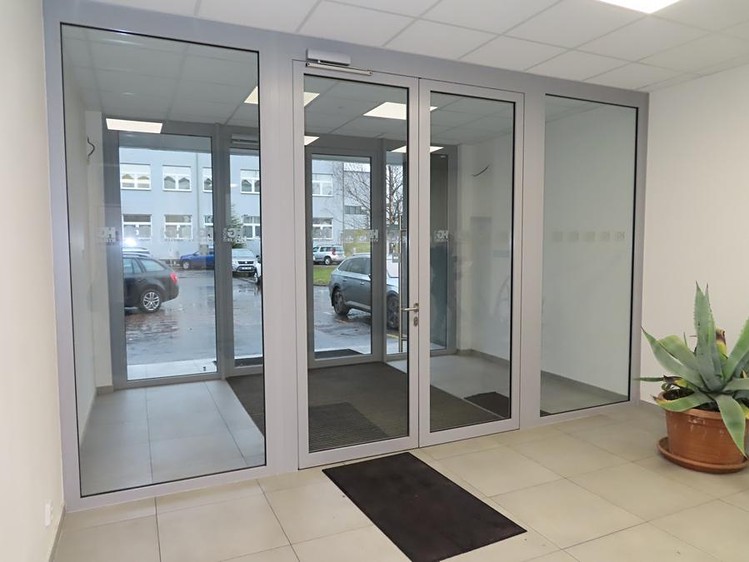 Комерційне приміщення в оренду, 43 м² (1 з 7)
