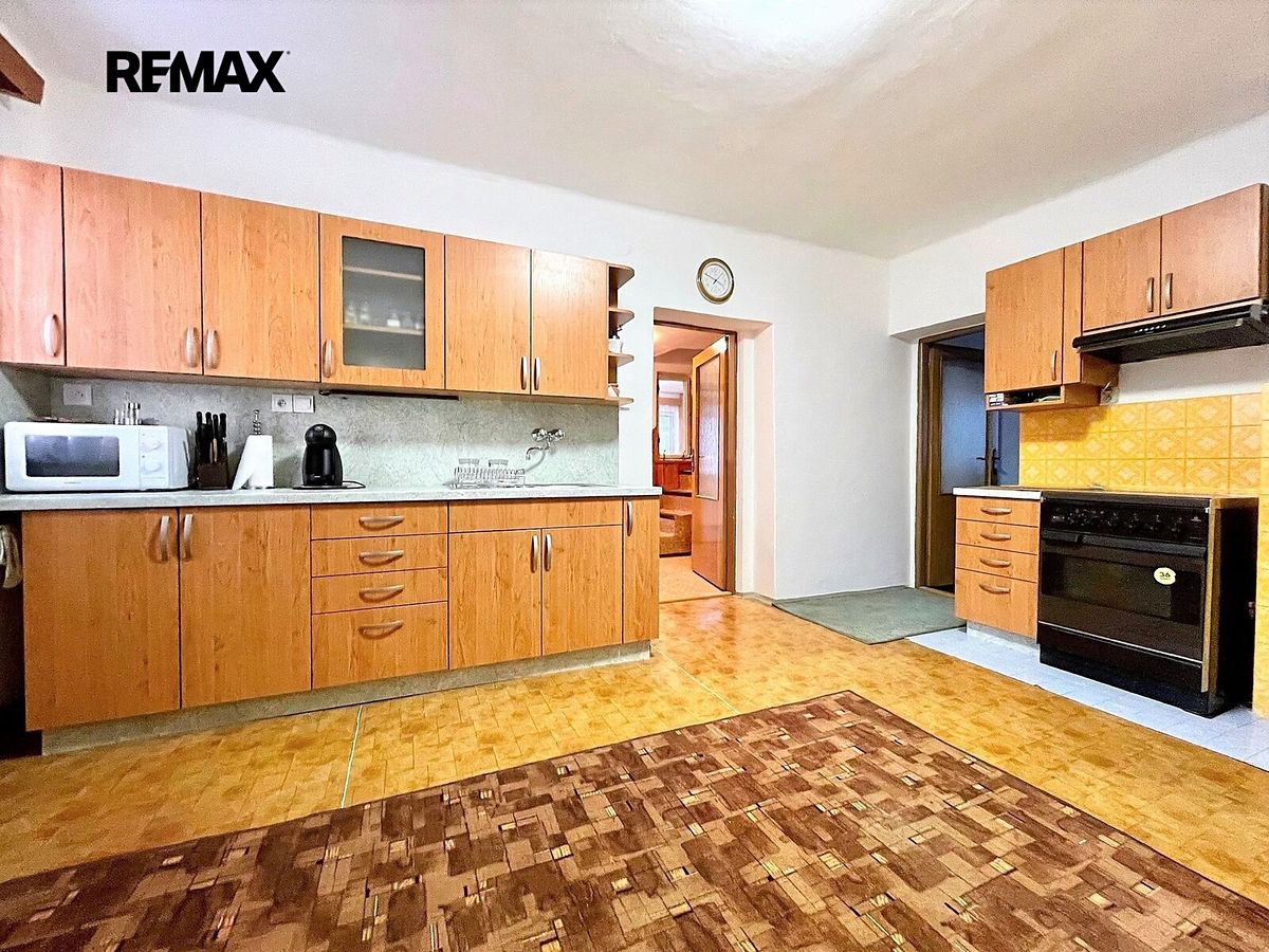 Prodej rodinného domu 140 m², pozemek 326 m² – fotografie 4