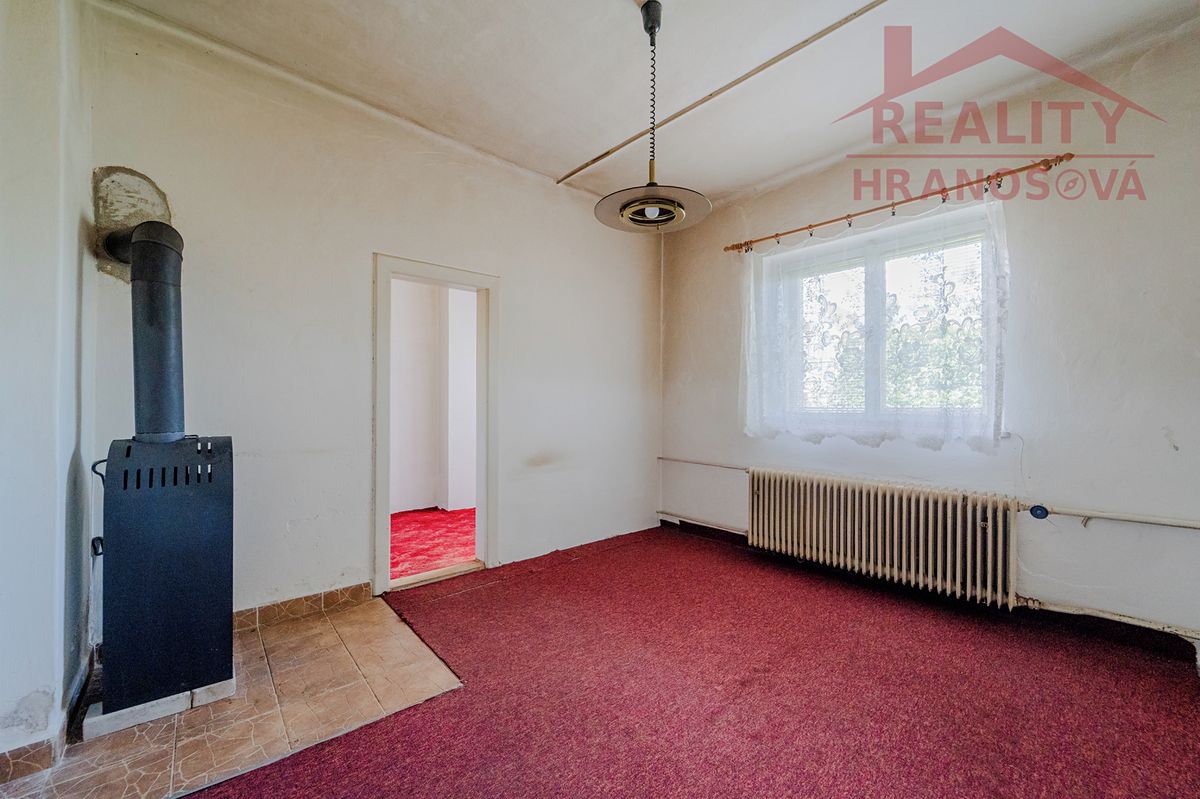 Prodej rodinného domu 150 m², pozemek 1293 m² – fotografie 3