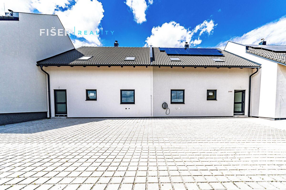 Prodej rodinného domu 151 m², pozemek 271 m² – fotografie 3