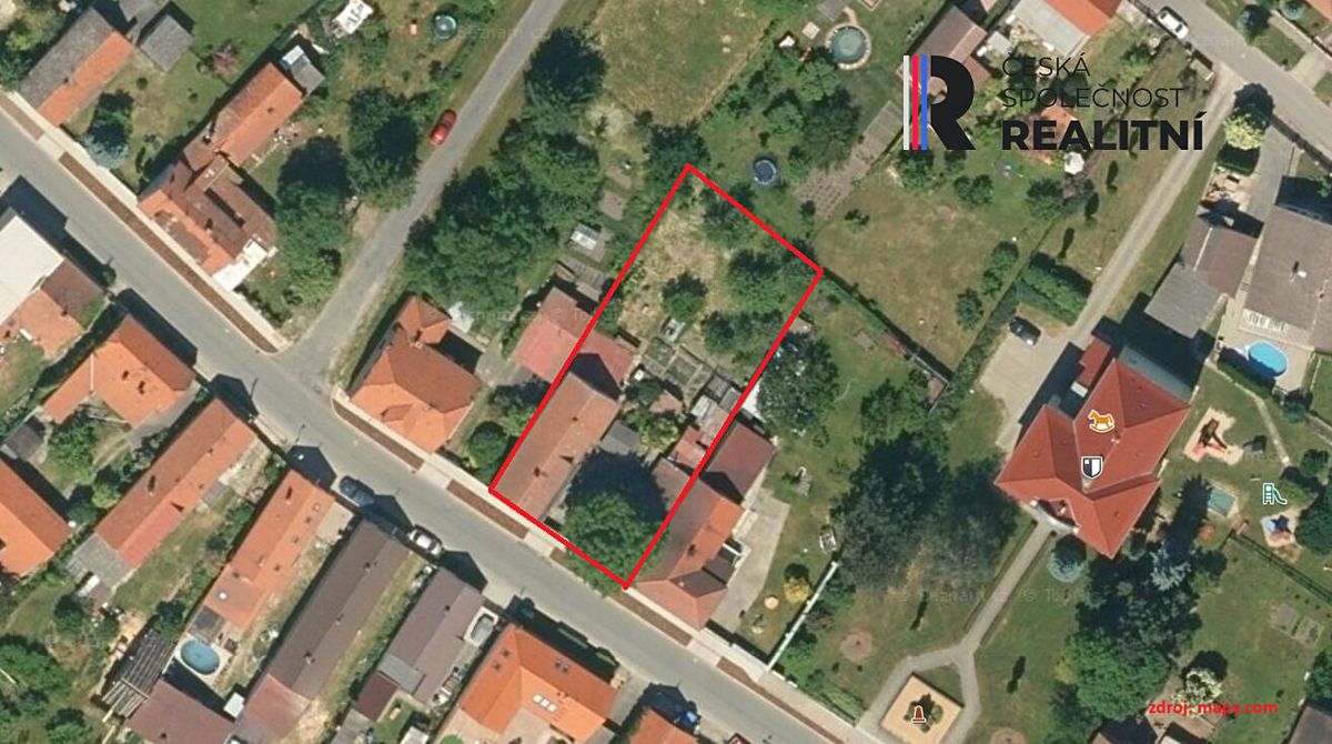 Prodej rodinného domu 132 m², pozemek 988 m² – fotografie 5