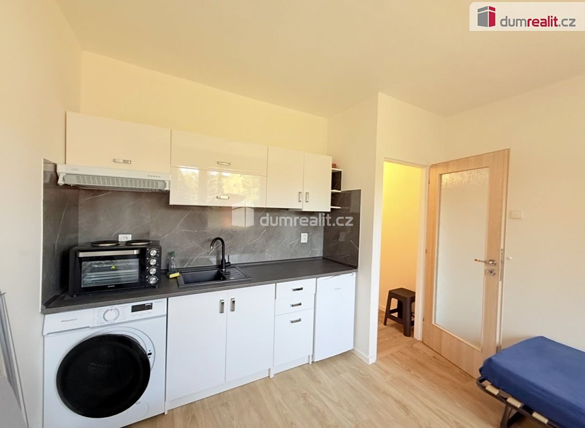 Pronájem bytu 1+kk 20 m² – fotografie 4