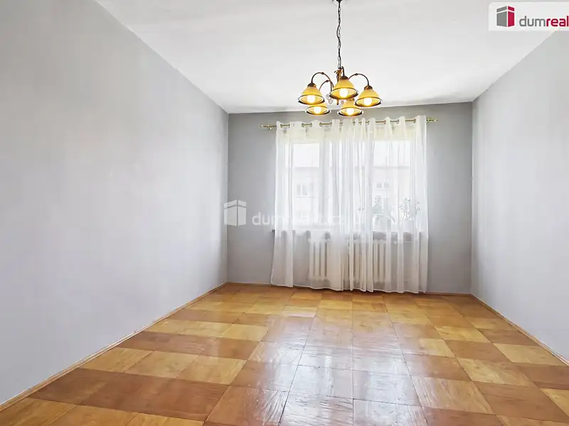 Prodej bytu 2+1 71 m², Ostrov – náhled fotky 3