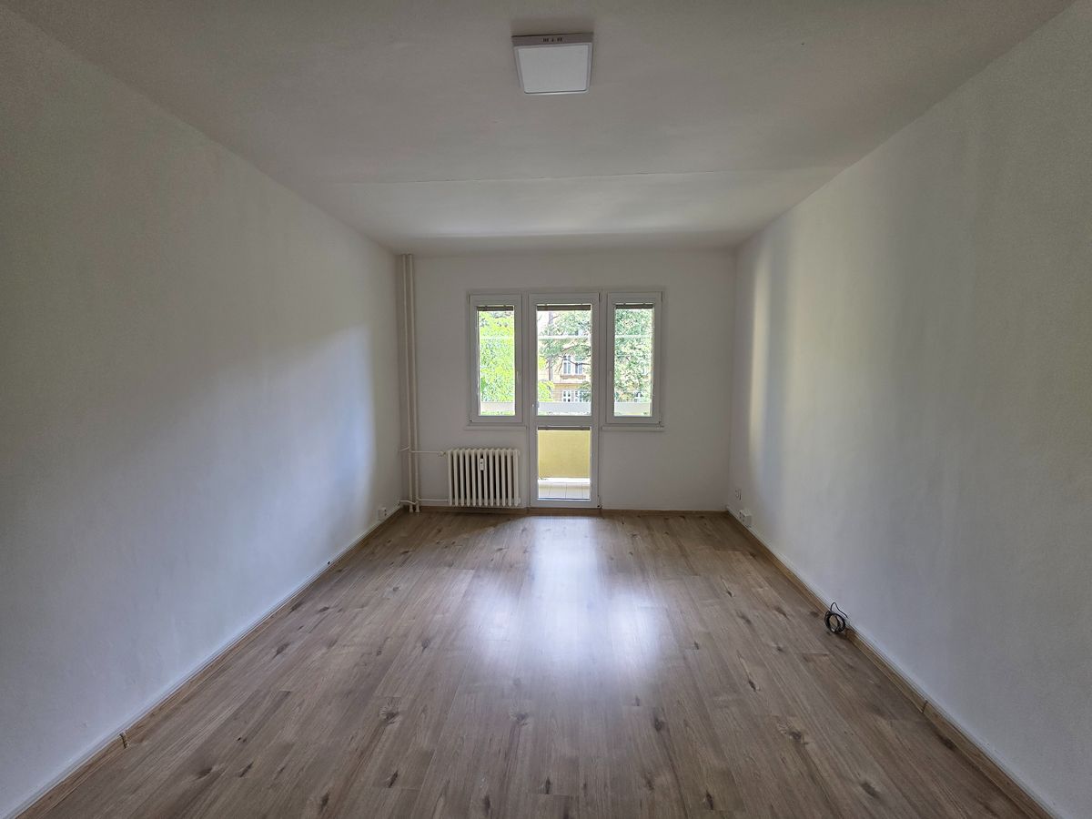 Pronájem bytu 2+1 53 m² – fotografie 3