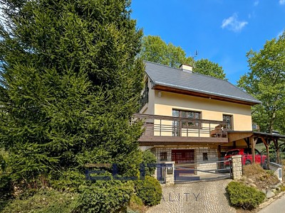 Prodej  rodinného domu 214 m², pozemek 706 m²