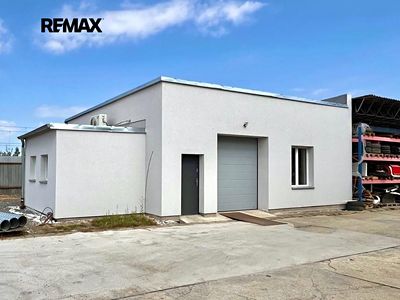 Pronájem skladového prostoru 82 m²