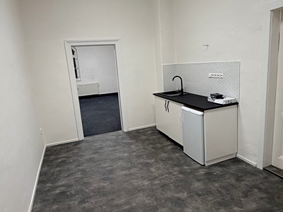 Комерційне приміщення в оренду, 104 м² (3 з 13)