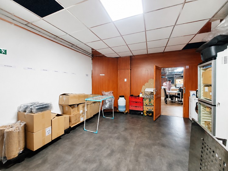 Pronájem komerčního prostoru, 145 m² (4 z 13)