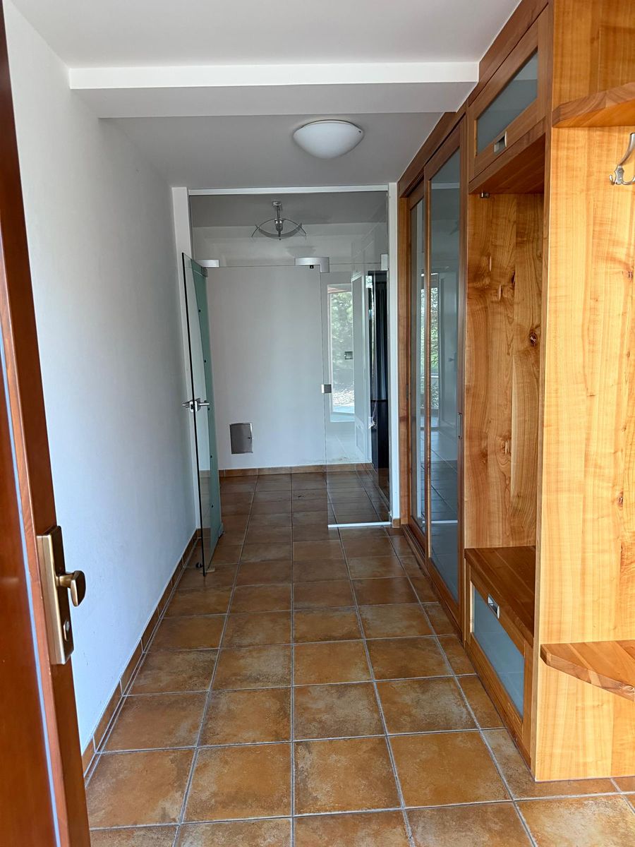 Pronájem vily 432 m², pozemek 1354 m² – fotografie 5