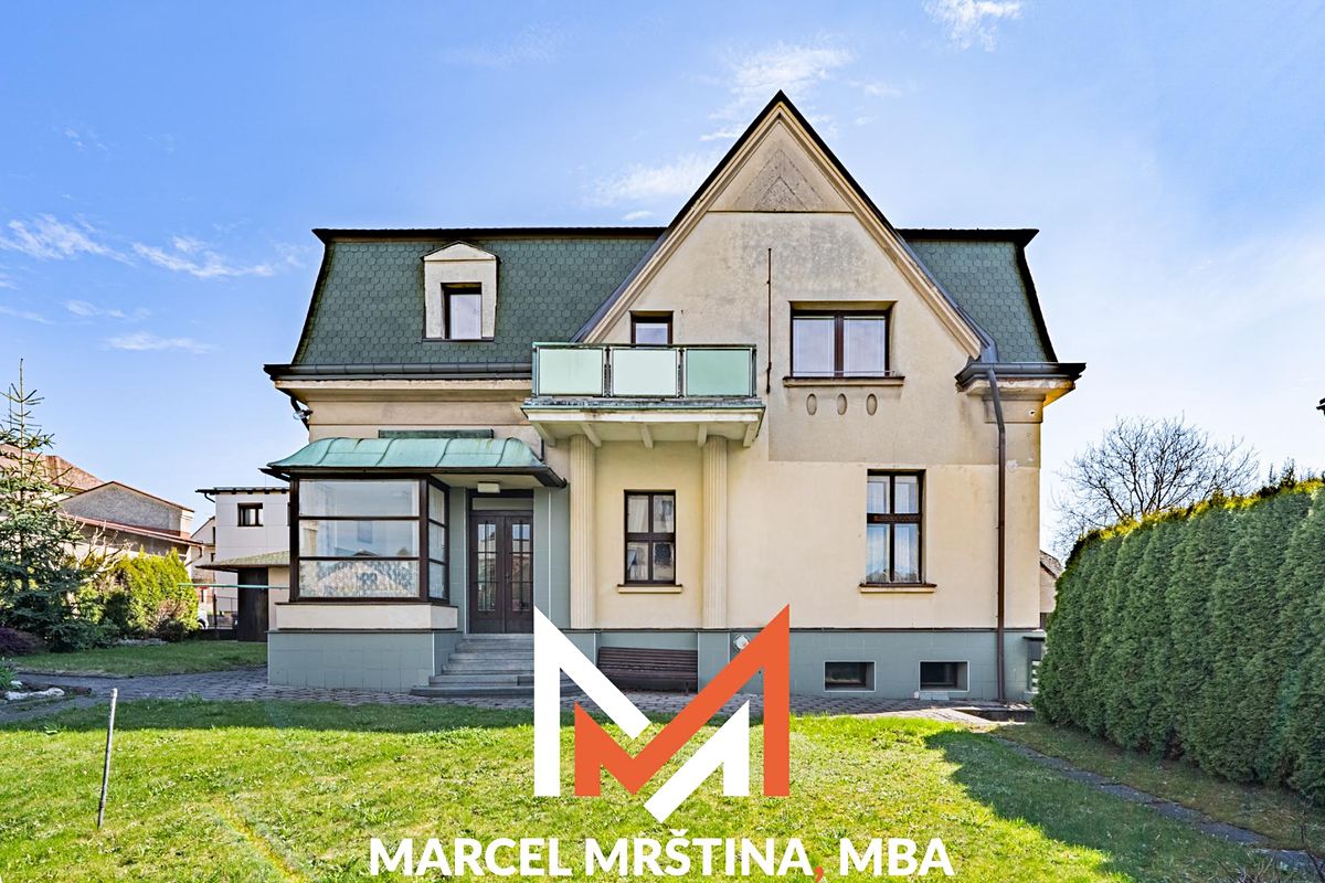 Prodej rodinného domu 340 m², pozemek 588 m² – fotografie 3