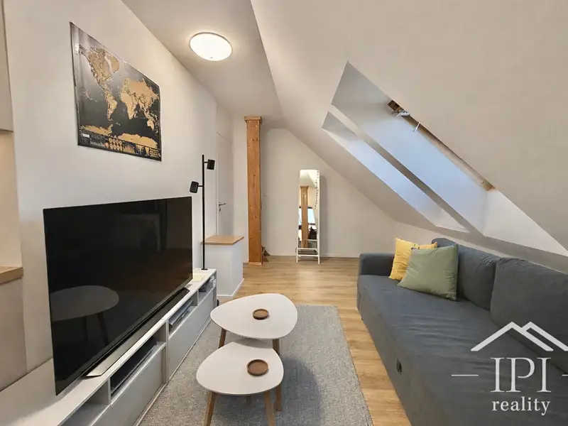 Prodej bytu 2+kk 53 m², Praha – náhled fotky 2