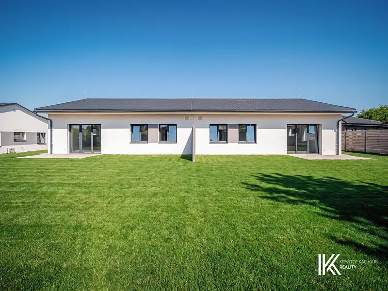 Prodej rodinného domu 105 m², pozemek 482 m², Pardubice – náhled fotky 2