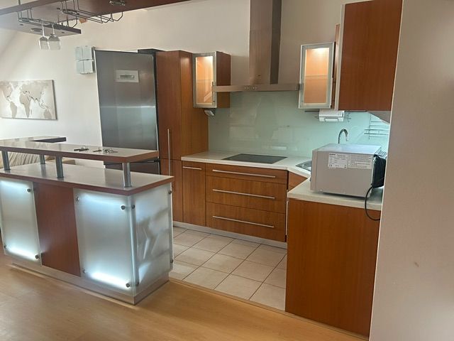 Pronájem bytu 3+kk 80 m²