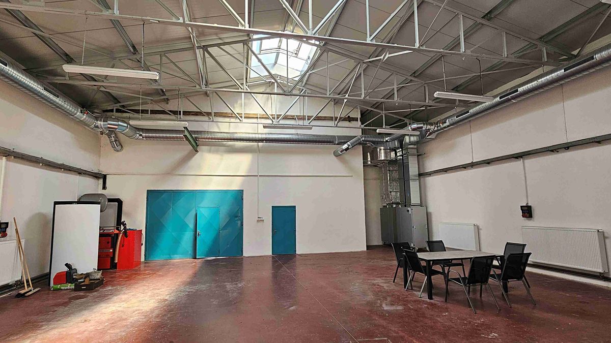 Pronájem výrobní haly, prostoru 420 m² – fotografie 3