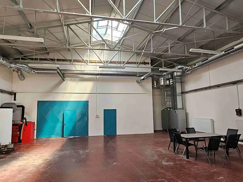 Pronájem výrobní haly, prostoru 420 m², Nové Město nad Metují – náhled fotky 3