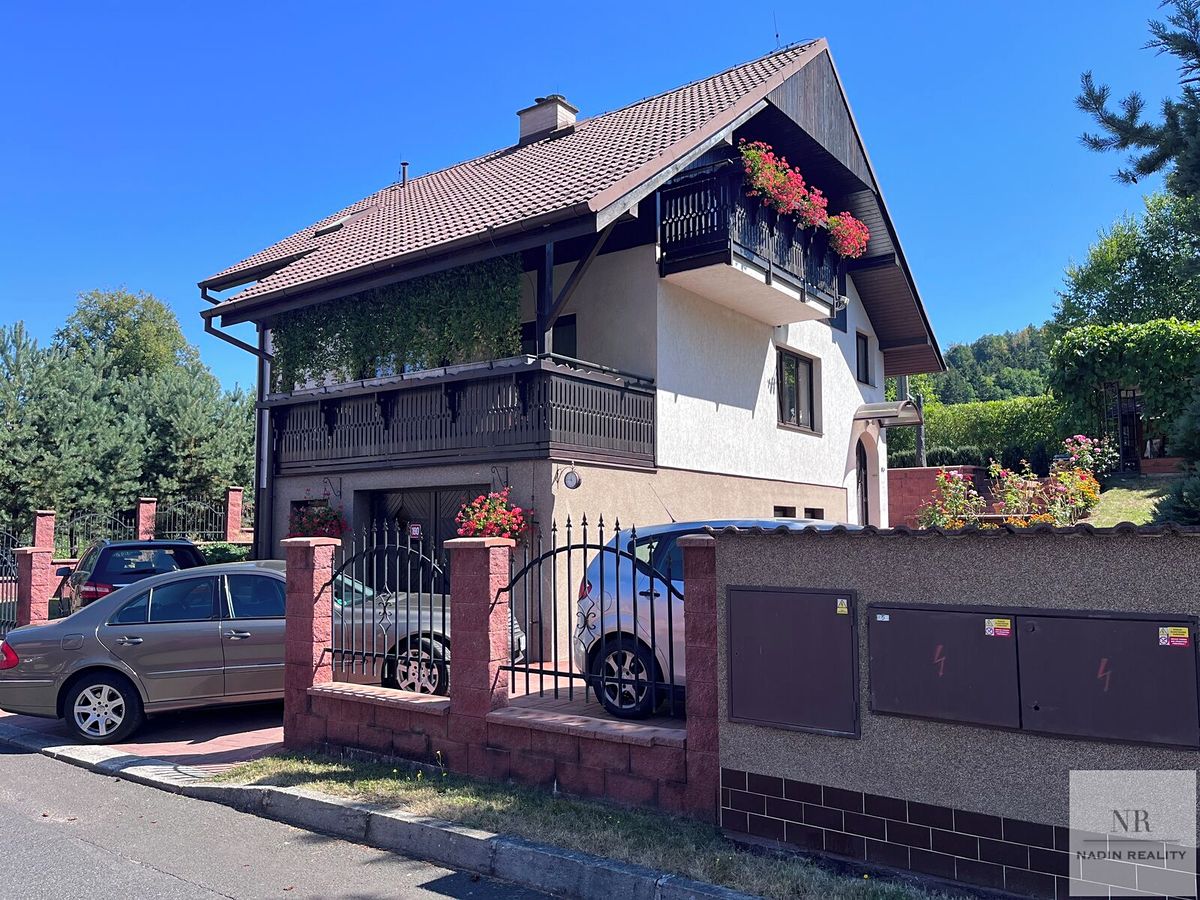 Prodej rodinného domu 160 m², pozemek 663 m²