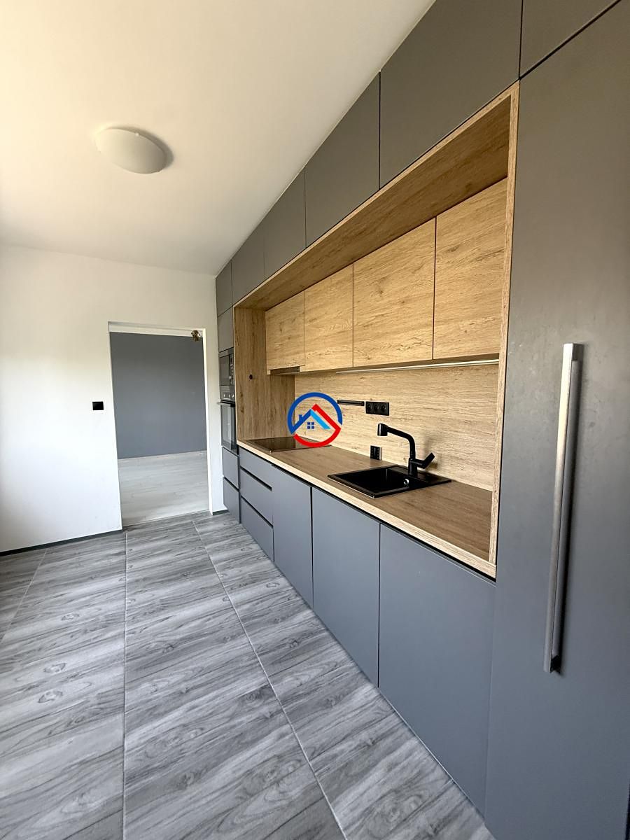 Pronájem bytu 3+1 61 m² – fotografie 2