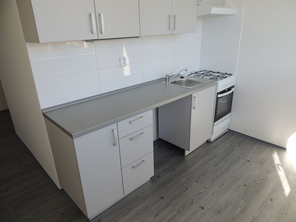 Pronájem bytu 1+1 37 m² – fotografie 2