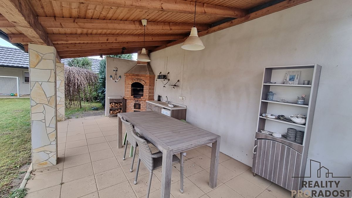 Pronájem rodinného domu 210 m², pozemek 500 m² – fotografie 5