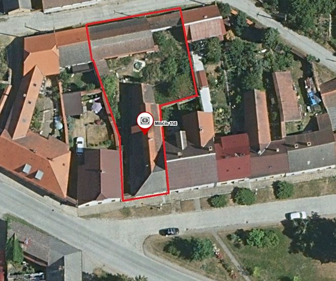 Prodej rodinného domu 200 m², pozemek 902 m² – fotografie 2