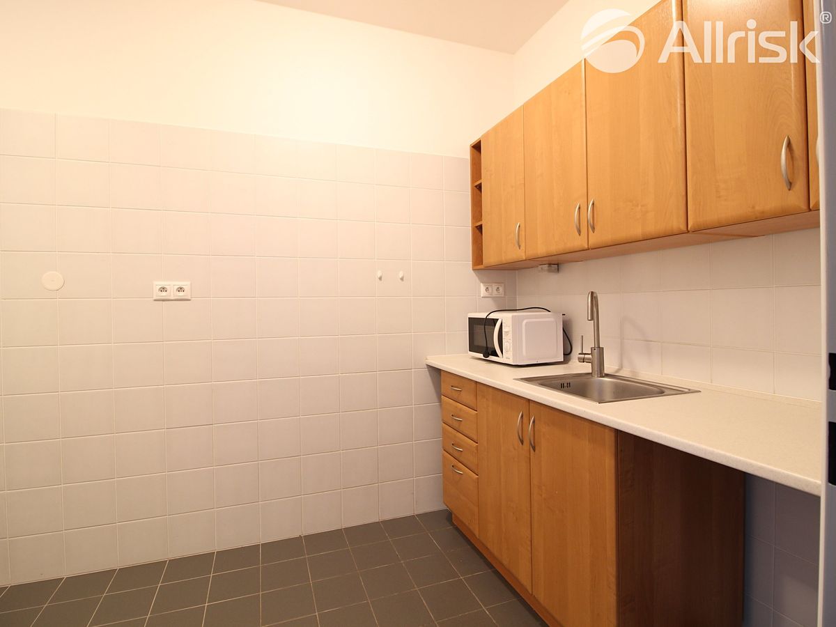 Pronájem kanceláře 436 m² – fotografie 5