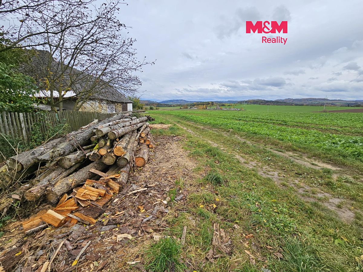 Prodej pole 1577 m²