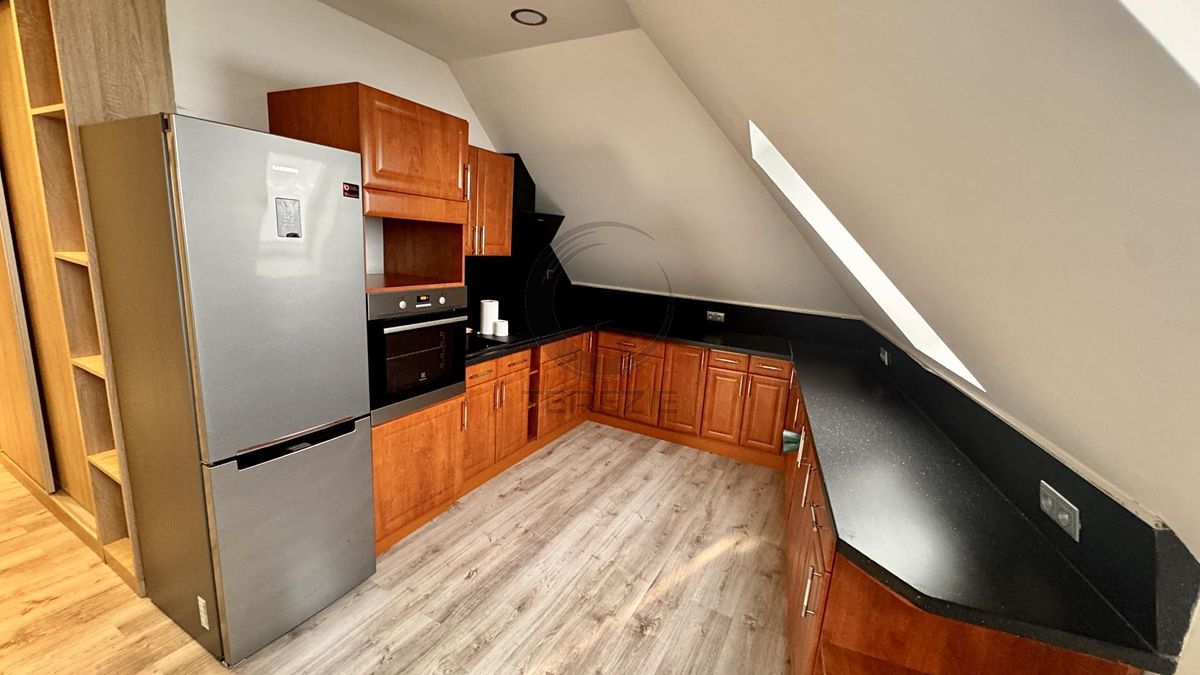 Pronájem bytu 2+1 81 m² – fotografie 2