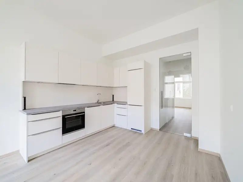 Pronájem bytu 3+kk 70 m², Praha – náhled fotky 1