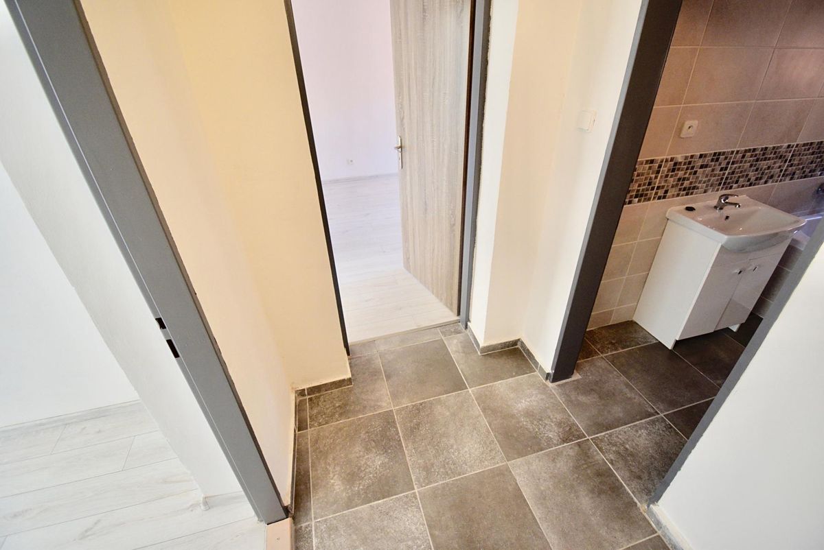 Pronájem bytu 2+1 63 m² – fotografie 5