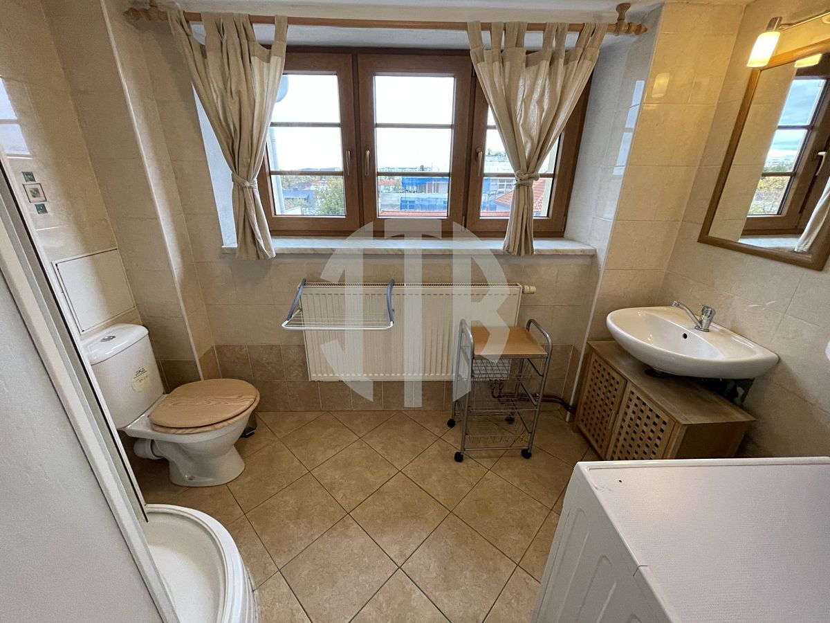 Pronájem bytu 2+kk 88 m² – fotografie 5