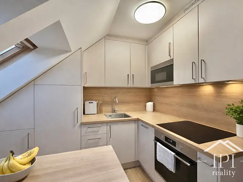 Prodej bytu 2+kk 53 m², Praha – náhled fotky 1