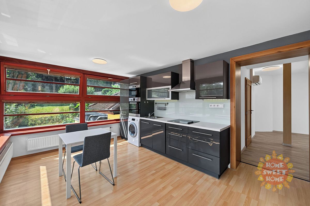 Pronájem bytu 1+1 39 m²