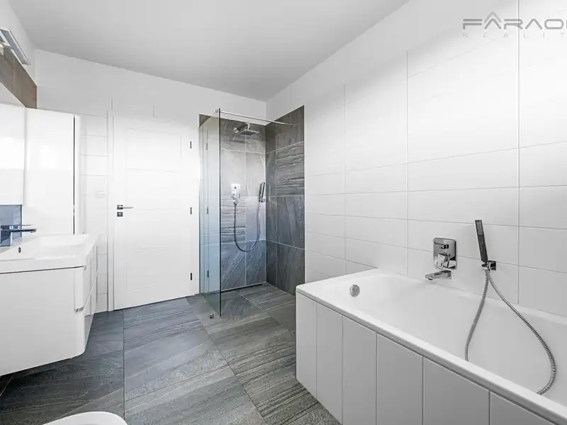 Prodej rodinného domu 131 m², pozemek 846 m², Krupá – náhled fotky 3