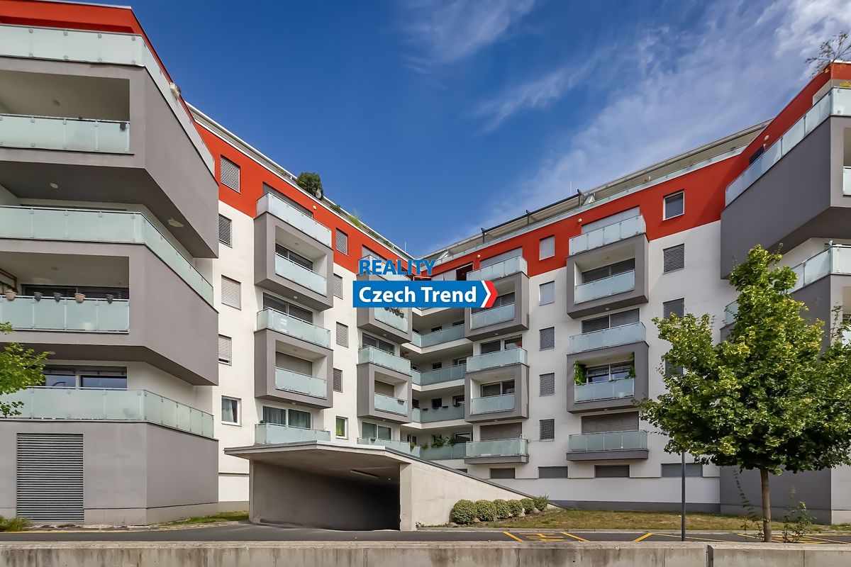 Pronájem bytu 3+kk 97 m²