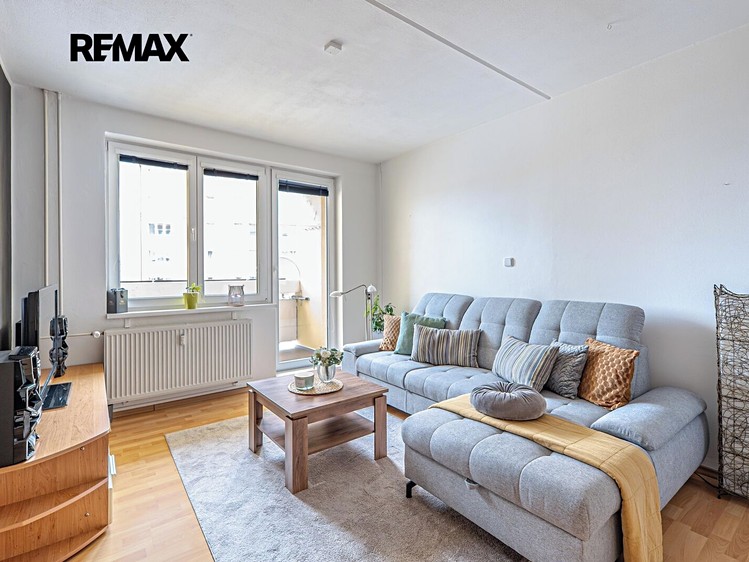 Prodej bytu 2+kk, 41 m² (1 z 15)