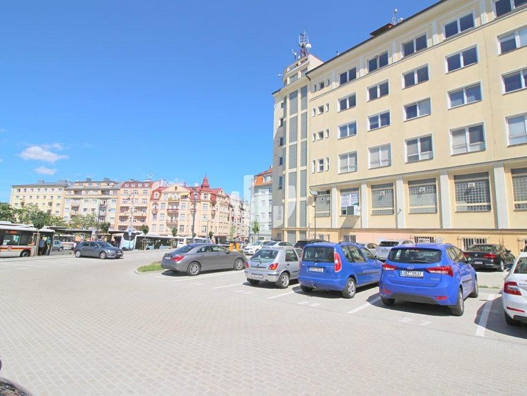Комерційне приміщення в оренду, 612 м² (8 з 10)